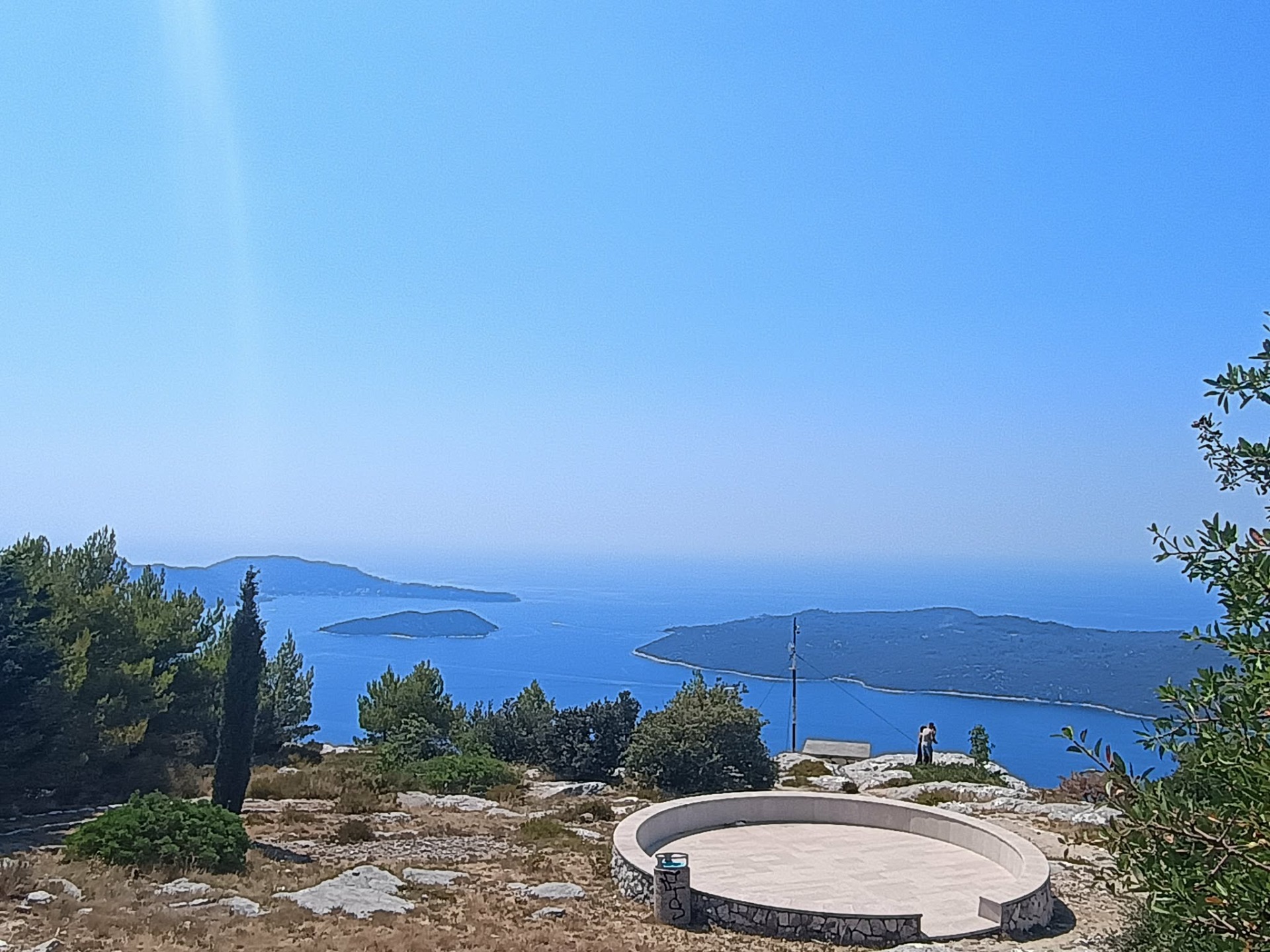 Az Adria a hegytetőről Dubrovnik felé